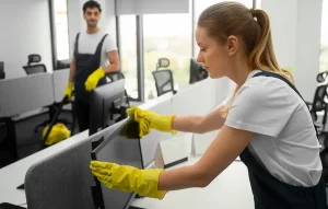 Büroreinigung in München – Saubere Arbeitsplätze für produktives Arbeiten
