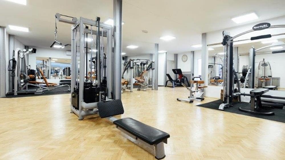 Reinigungsfirma aus München beim Fitnessstudio Reinigungseinsatz